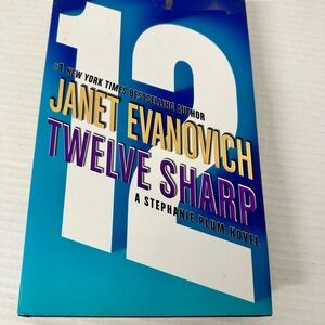 Janet Evanovich Twelve Sharp